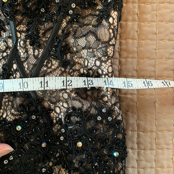 MORI LEE FORMAL GOWN - Picture 11 of 16